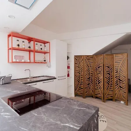 Loft Fred - Caseta