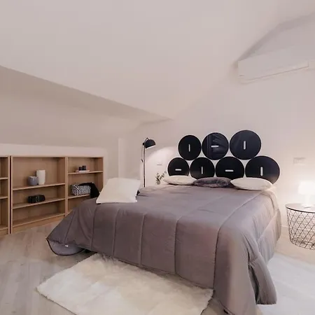 Loft Fred - Caseta